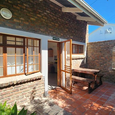 Country Village Graaff-Reinet 외부 사진