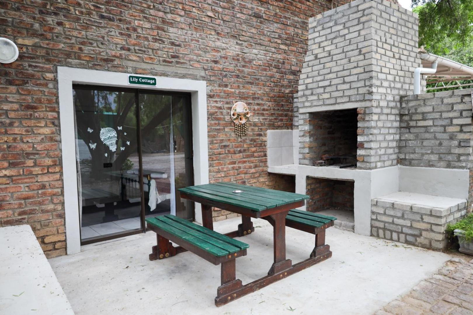 Country Village Graaff-Reinet 외부 사진