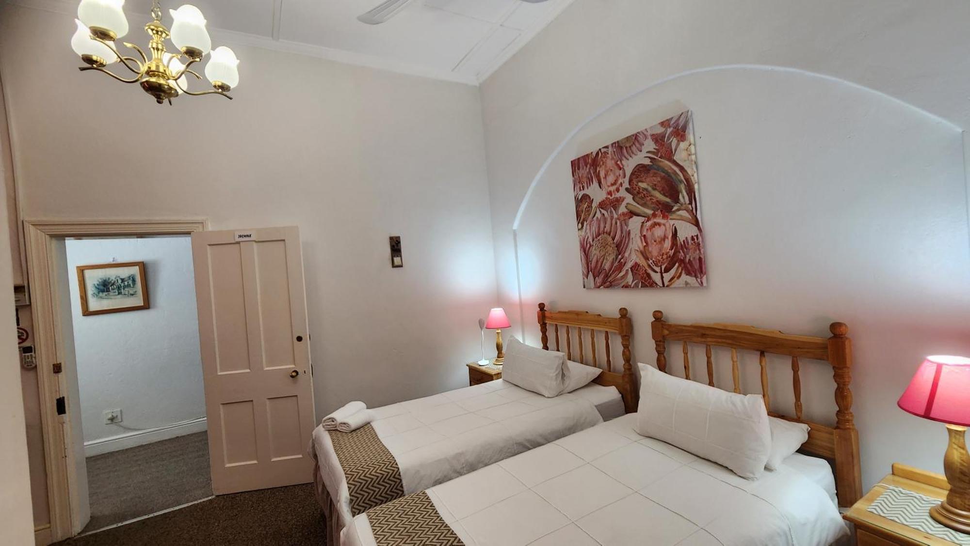 Country Village Graaff-Reinet 외부 사진