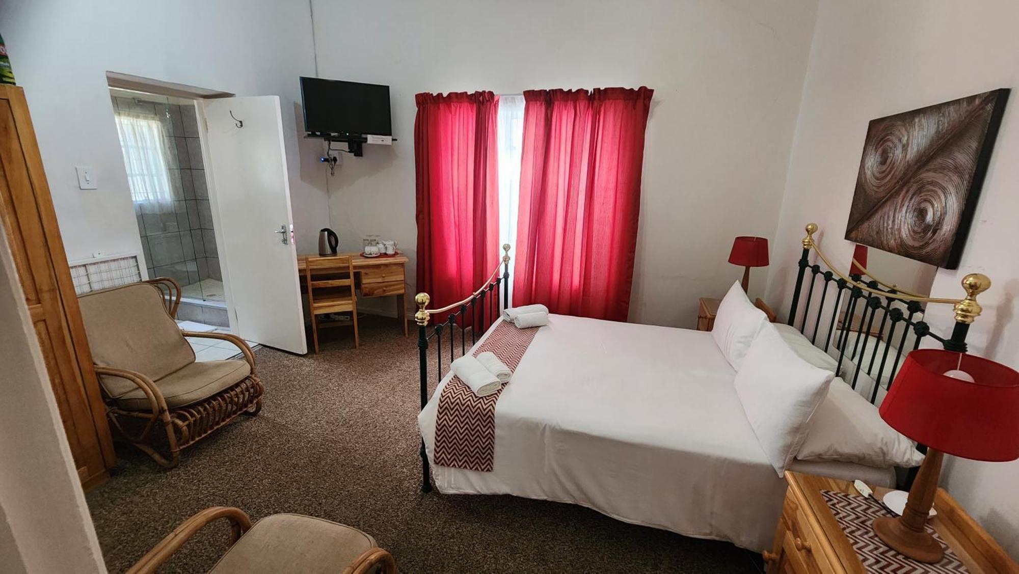 Country Village Graaff-Reinet 외부 사진