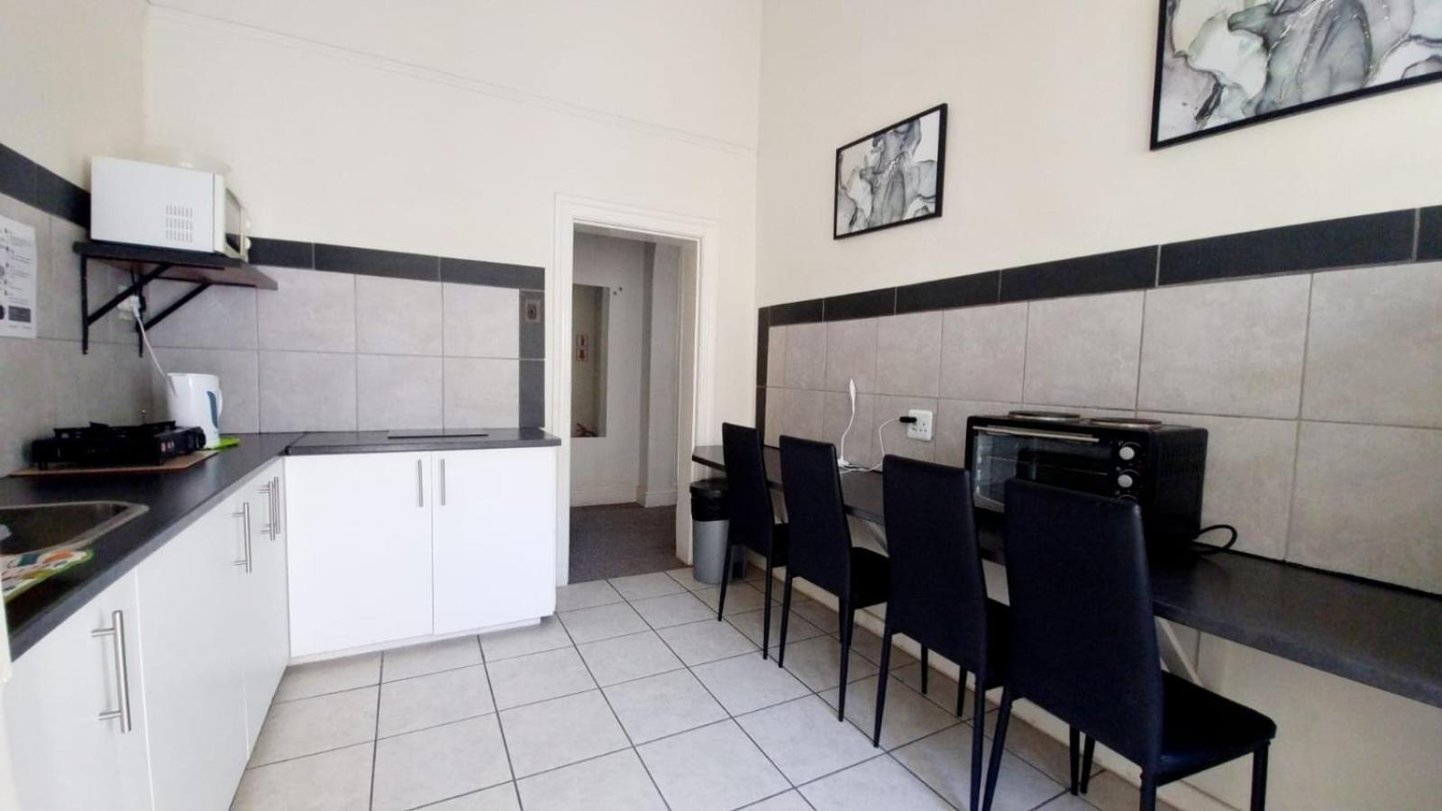 Country Village Graaff-Reinet 외부 사진