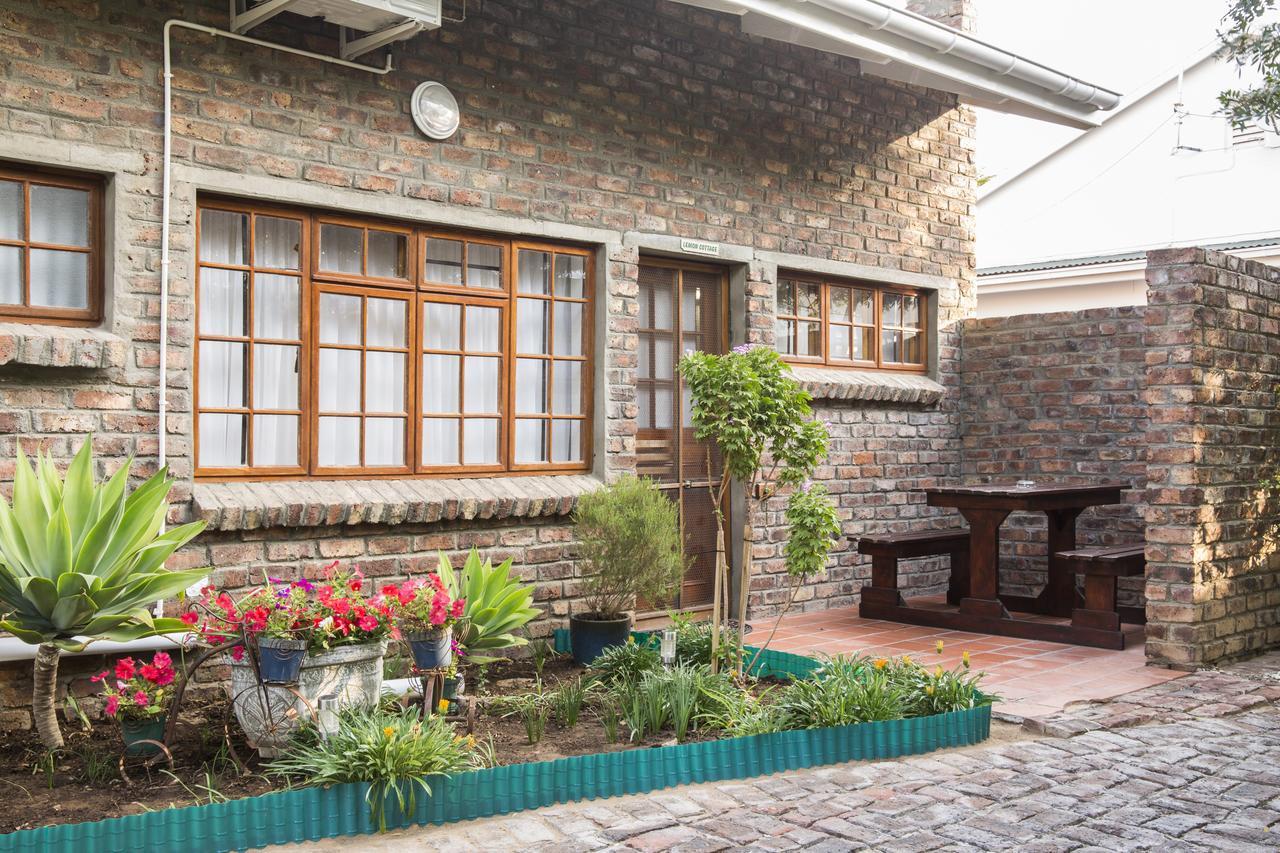 Country Village Graaff-Reinet 외부 사진